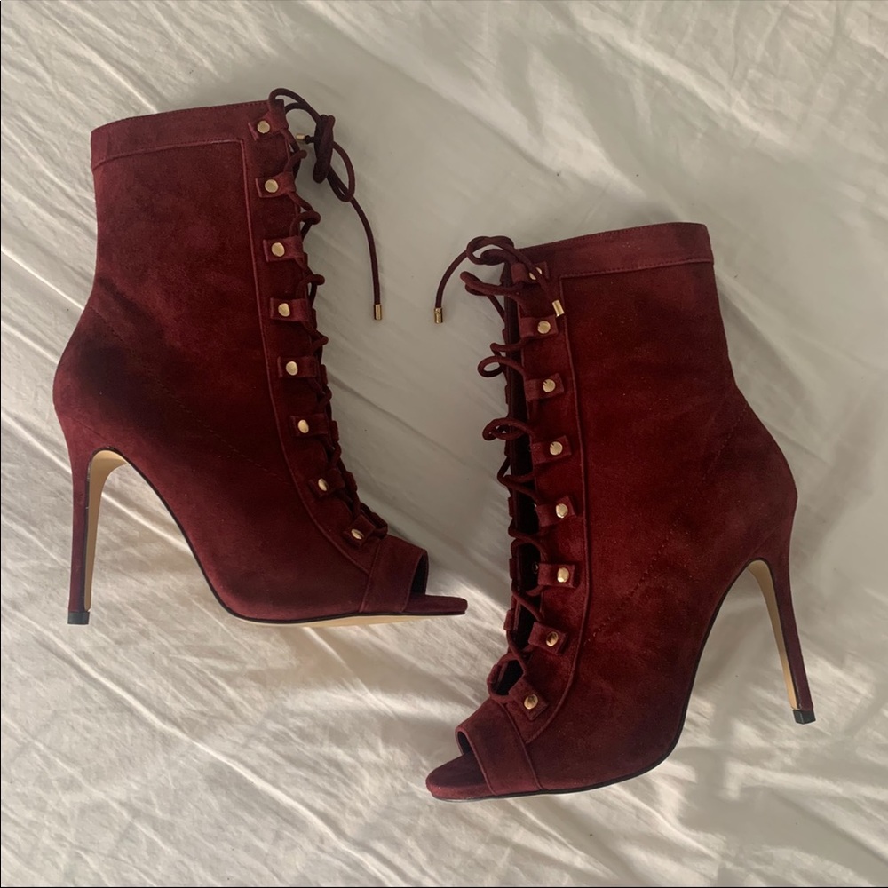 Burgundy Aldo high heels✨